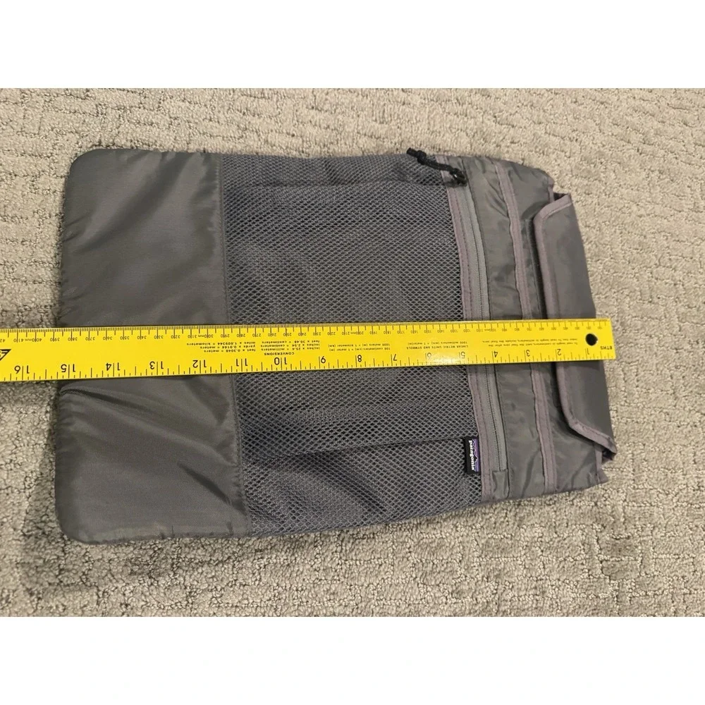 Patagonia Refugio Lap Top Sleeve Grey/Gray with Zip-Mesh Pocket